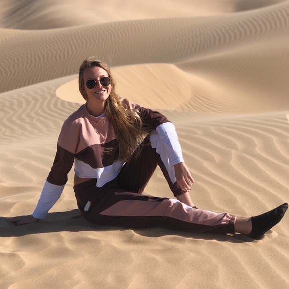 LAST CHANCE Missguided Color Block Sweatshirt - Picture 3 of 3